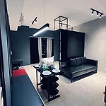 Axon Suites Pavilion By Victory House